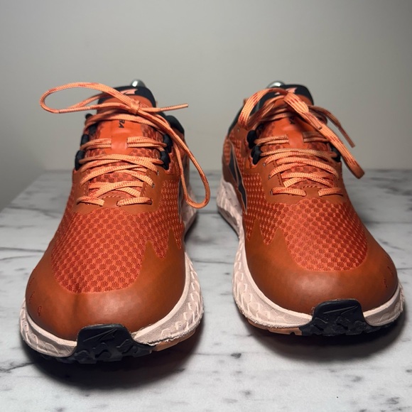 Women’s size 8 Altra Outroad Orange Athletic Running Shoes - Picture 2 of 10